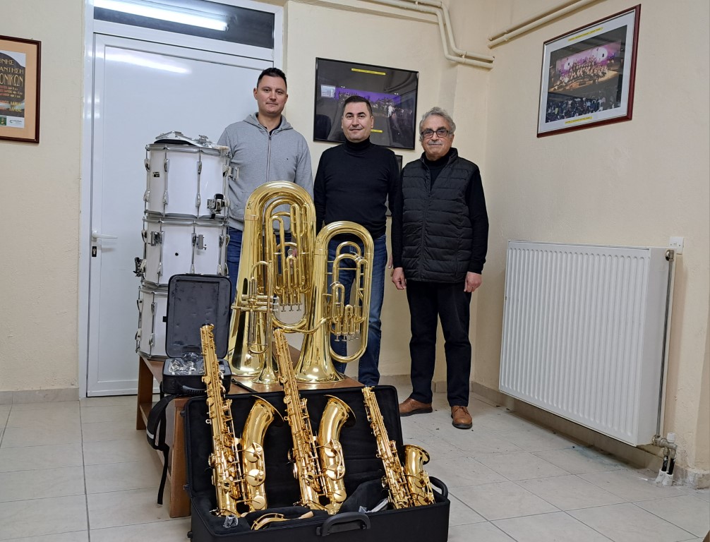Καινούργια μουσικά όργανα για τη Φιλαρμονική του Δήμου Ελασσόνας